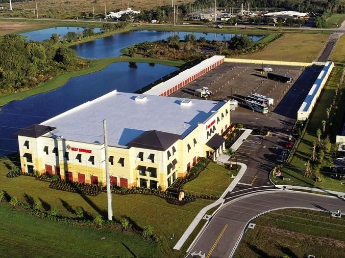 Self Storage Facility in Lakewood Ranch, FL